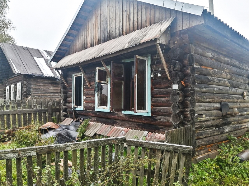 В Тверской области в сгоревшем доме обнаружен погибший