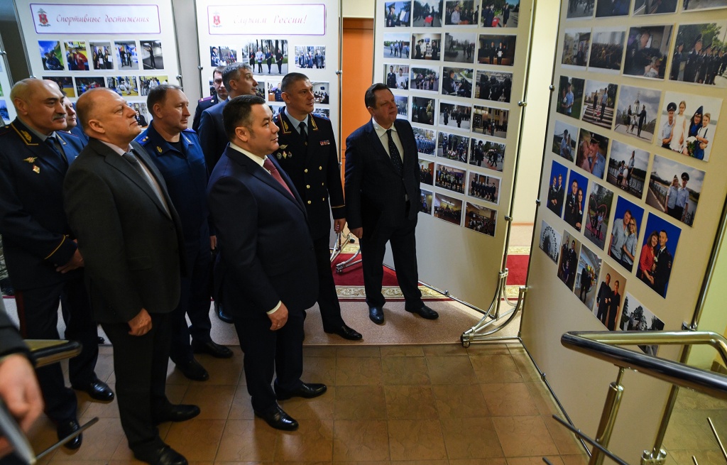 В Твери губернатор Игорь Руденя наградил полицейских за результативность