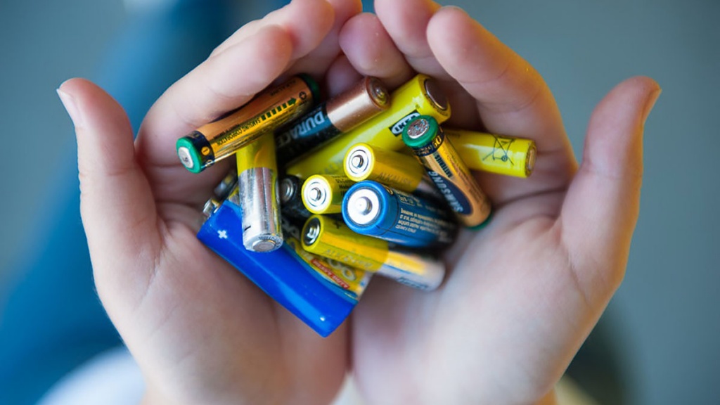 В Твери горожане смогут сдать старые батарейки на переработку