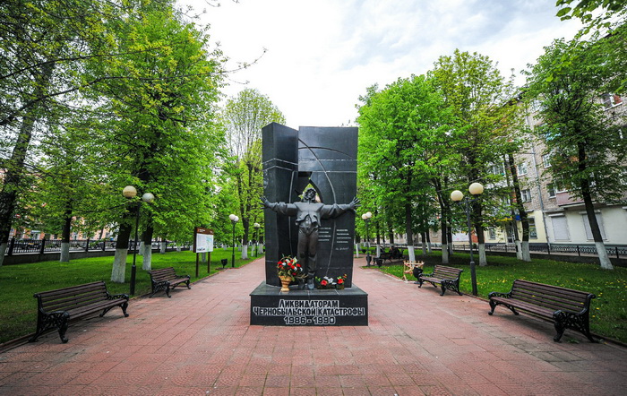 Памятник ликвидаторам Чернобыльской Катастрофы