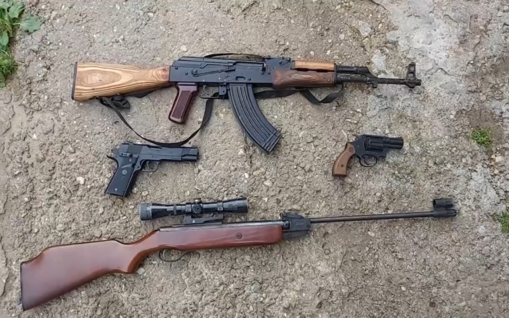 ФСБ задержала 45 черных оружейников из 25 регионов, тверского в том числе