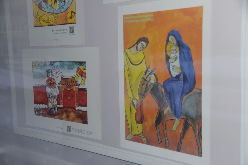 В Твери проходит выставка детских рисунков из городов-побратимов