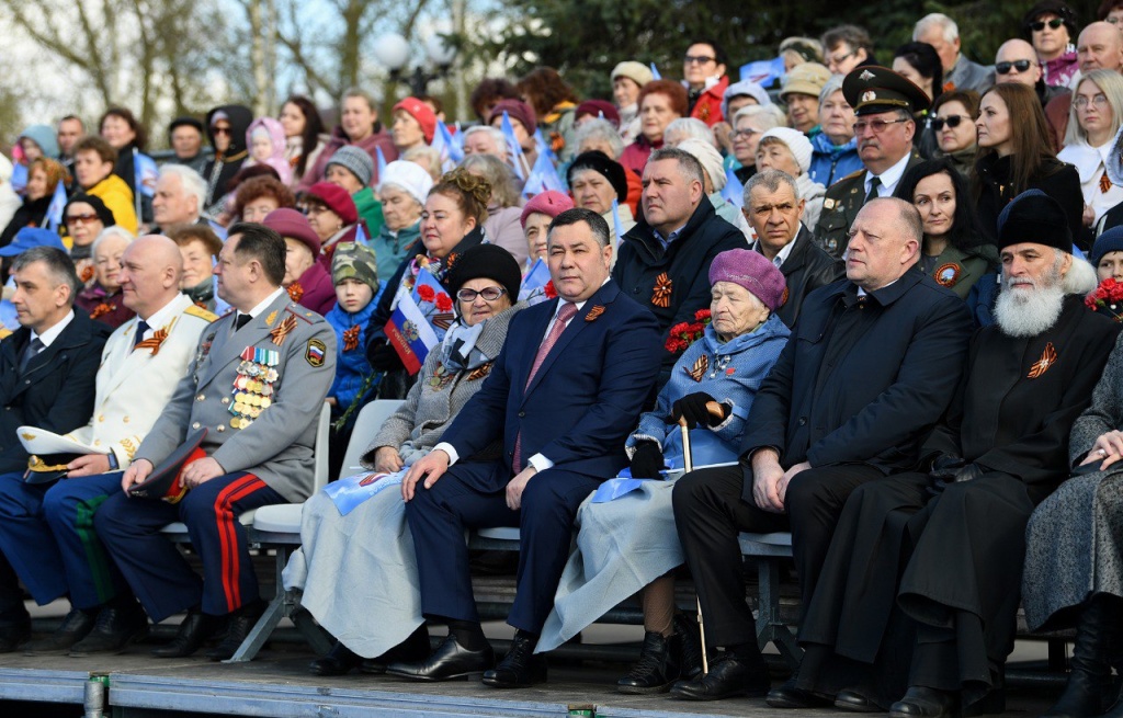 Игорь Руденя участвует в торжествах в честь 77-летия Великой Победы в Ржеве