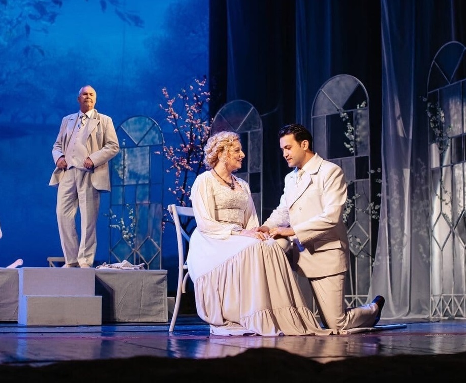 В Тверском театре драмы на большой сцене 276-й сезон открыл «Вишневый сад»