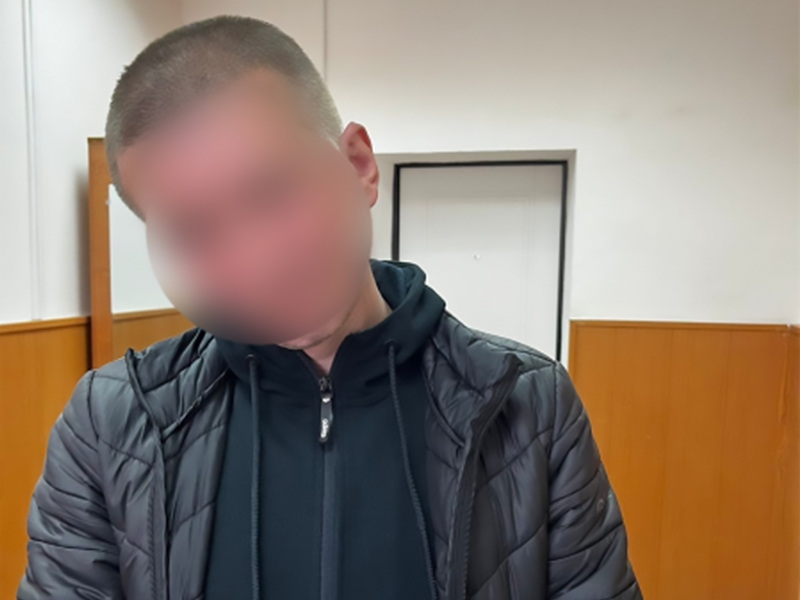 В Твери на Московской улице задержан закладчик с 22 свертками метадона