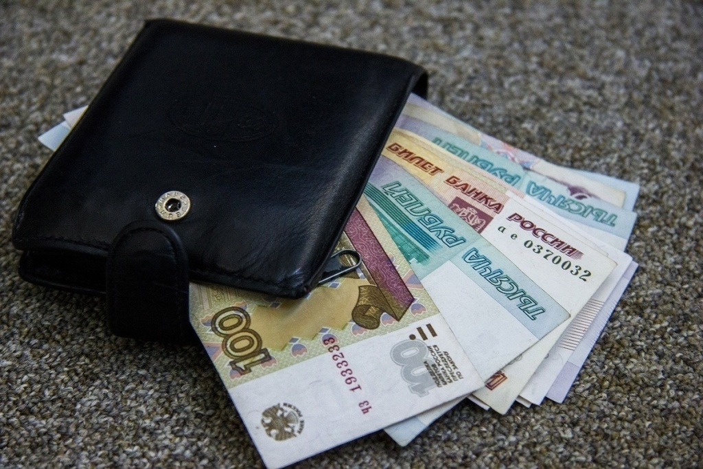 В Тверской области полицейские раскрыли кражу кошелька у пенсионера 