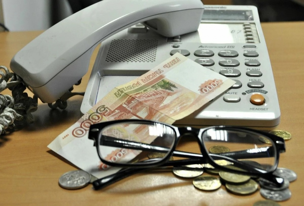 Жители Тверской области за сутки подарили мошенникам 1,2 млн рублей