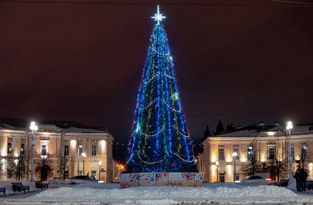 Блестящая ночь в Твери: до Нового года осталось 12 дней!