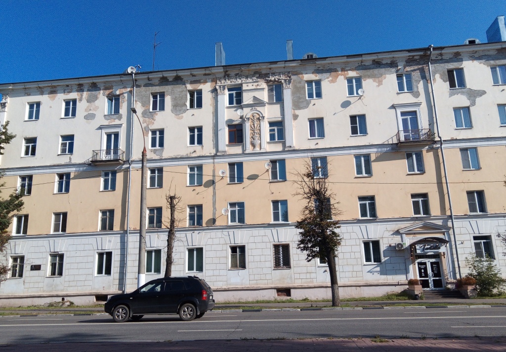 В Твери в суды направили 43 иска о понуждении УК к ремонту фасадов и дворов