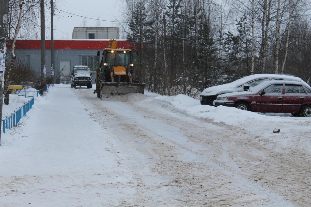 В Твери с начала года выявили 79 нарушений при уборке дворов от снега