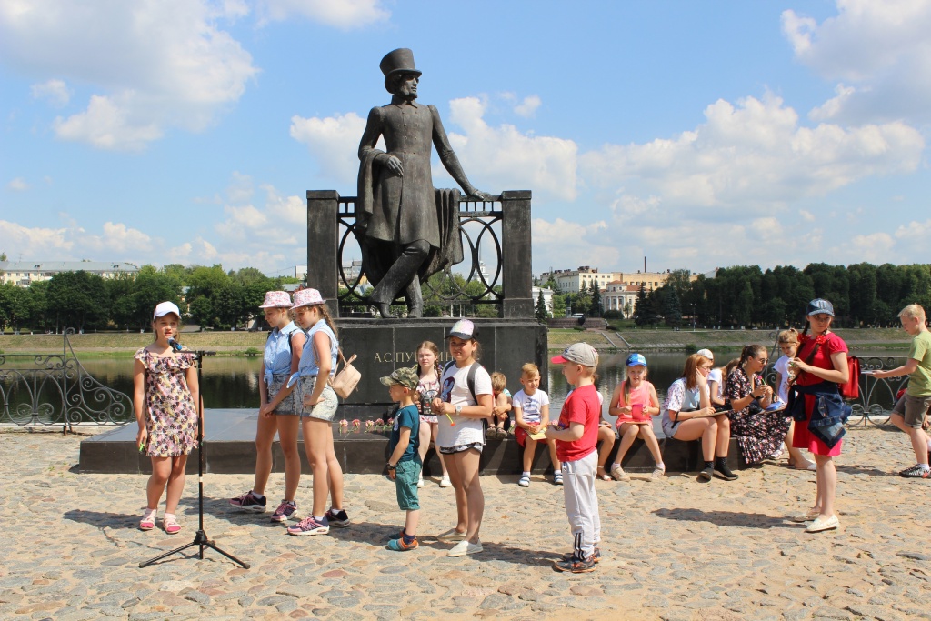 В Твери пройдет программа «Давайте читать Пушкина» у памятника поэту