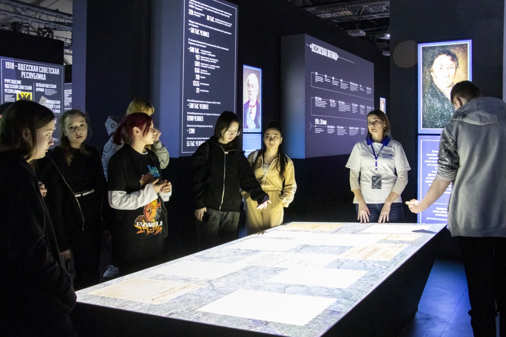 В Твери закончилась первая в России большая выставка об истории Украины