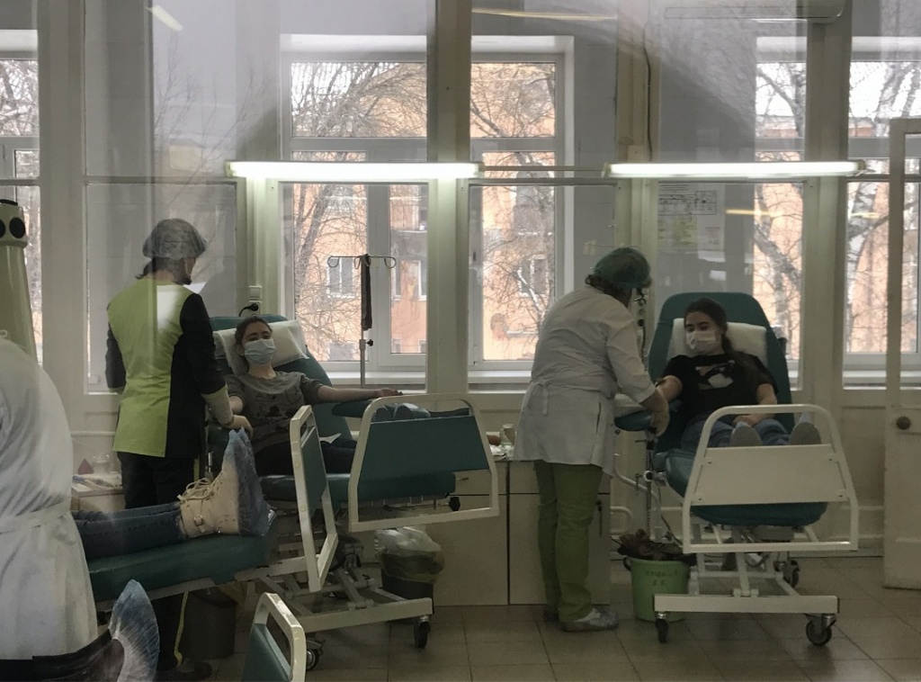 В Тверской области собрали 100 литров студенческой крови