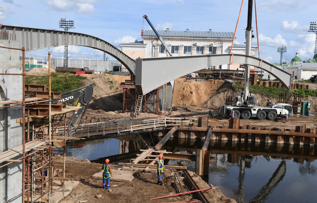 В Твери Игорь Руденя осмотрел новый мост через Тьмаку 