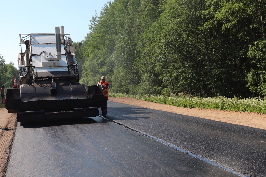В Тверской области заканчивается ремонт 28 км дороги Торжок – Осташков