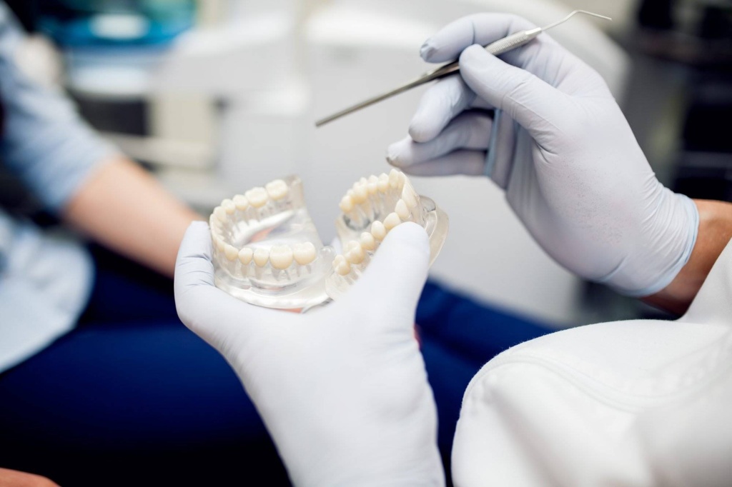 В Тверской области почти 3 тысячам человек возместили расходы на зубные протезы