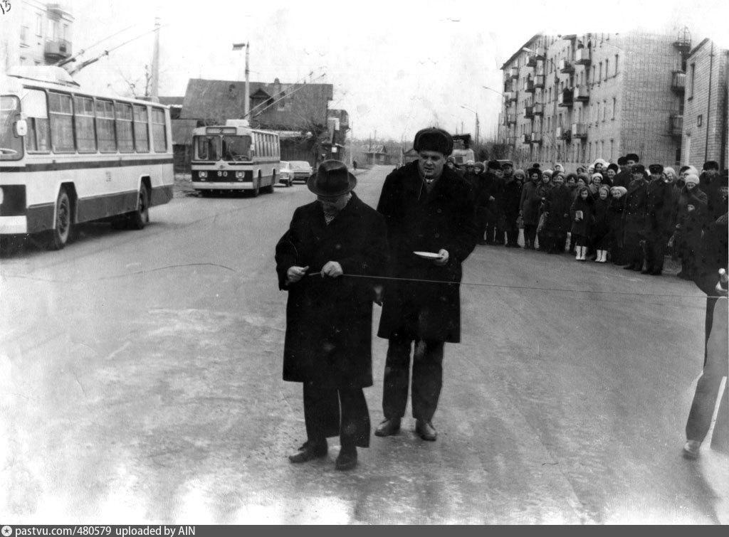 В Твери 45 лет назад по Новому Волжскому мосту пустили троллейбусы