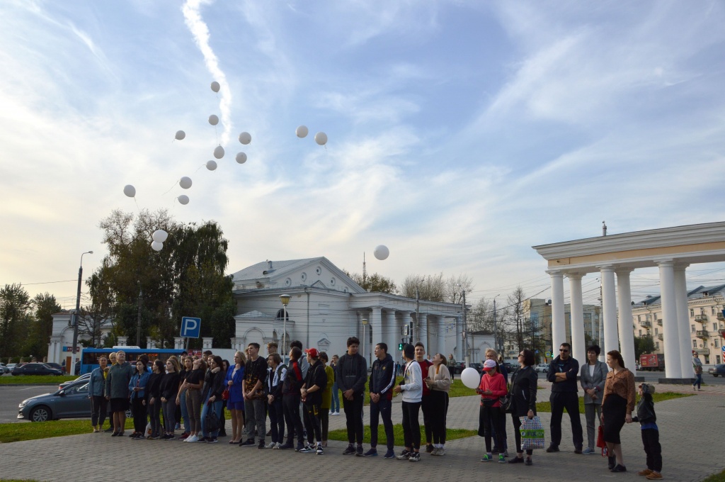 В Твери, в День борьбы с терроризмом прошли памятные акции