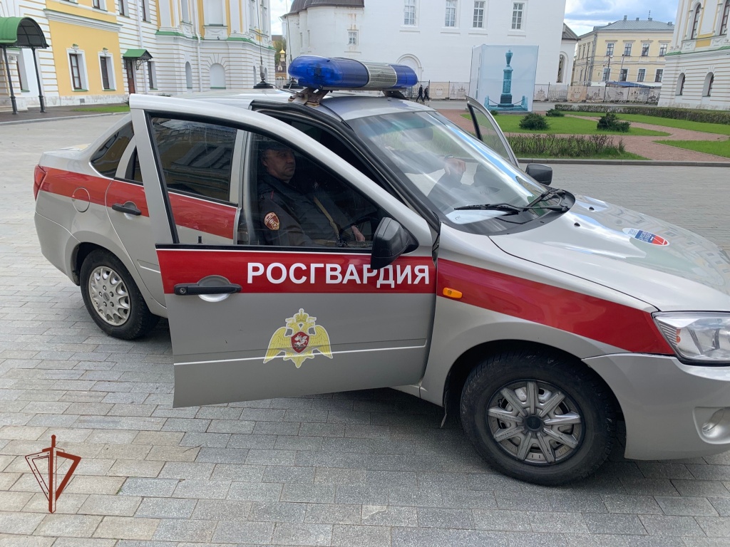В Тверской области задержан москвич, подозреваемый в нападении с ножом на человека