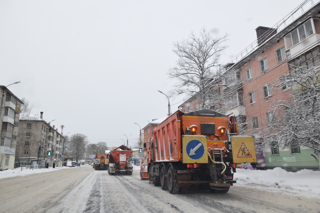 В Твери машины МУП «ЖЭК» освободили улицы от 8,5 тыс. кубометров снега