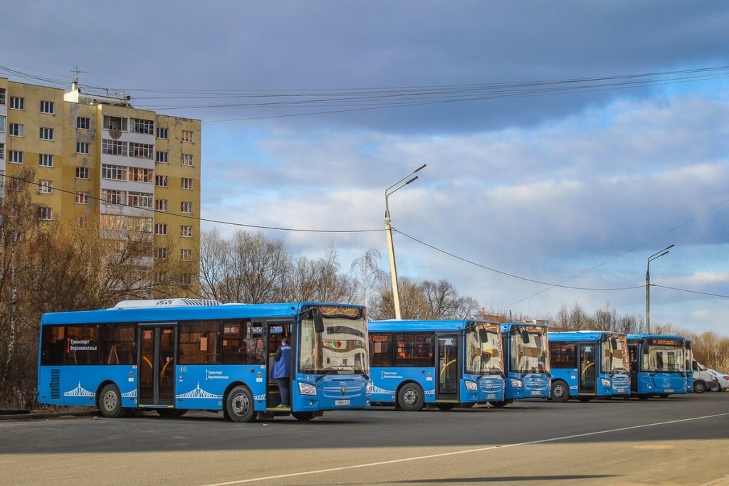 Перед Вербным воскресеньем и Пасхой в Твери добавят автобусов на 3 маршрута до кладбищ