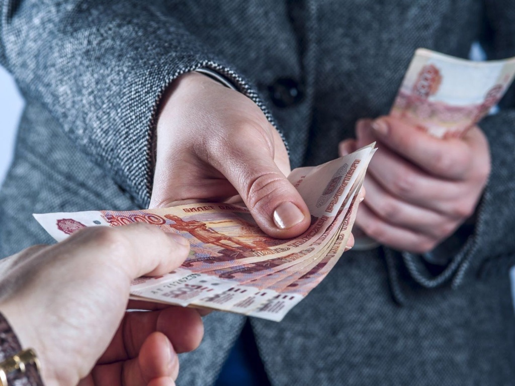 В пользу пенсионерки из Тверской области взыщут 245 тысяч рублей, переведенные мошеннику